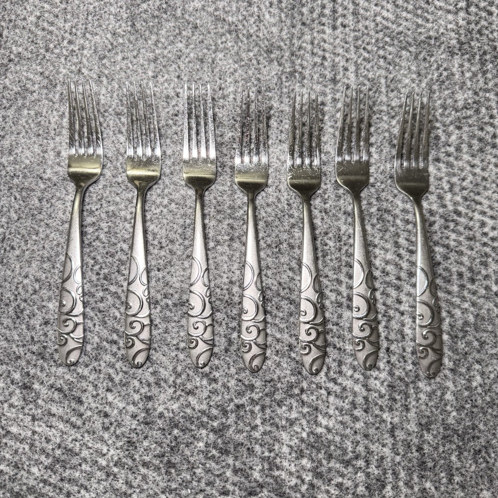 Set of 7 Oneida‎ Silver Satin Frosted Bohemian  Dinner Forks
